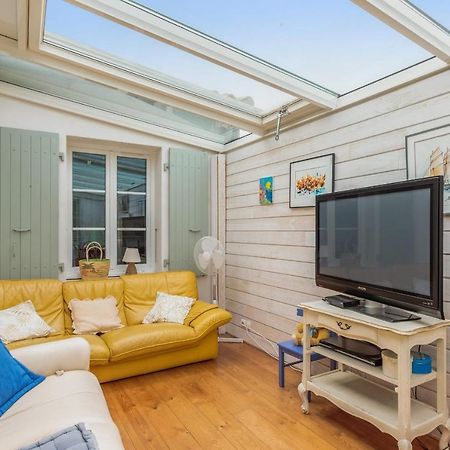 Nice Studio With Veranda Nearby The Beach In La Flotte - Welkeys Exteriér fotografie