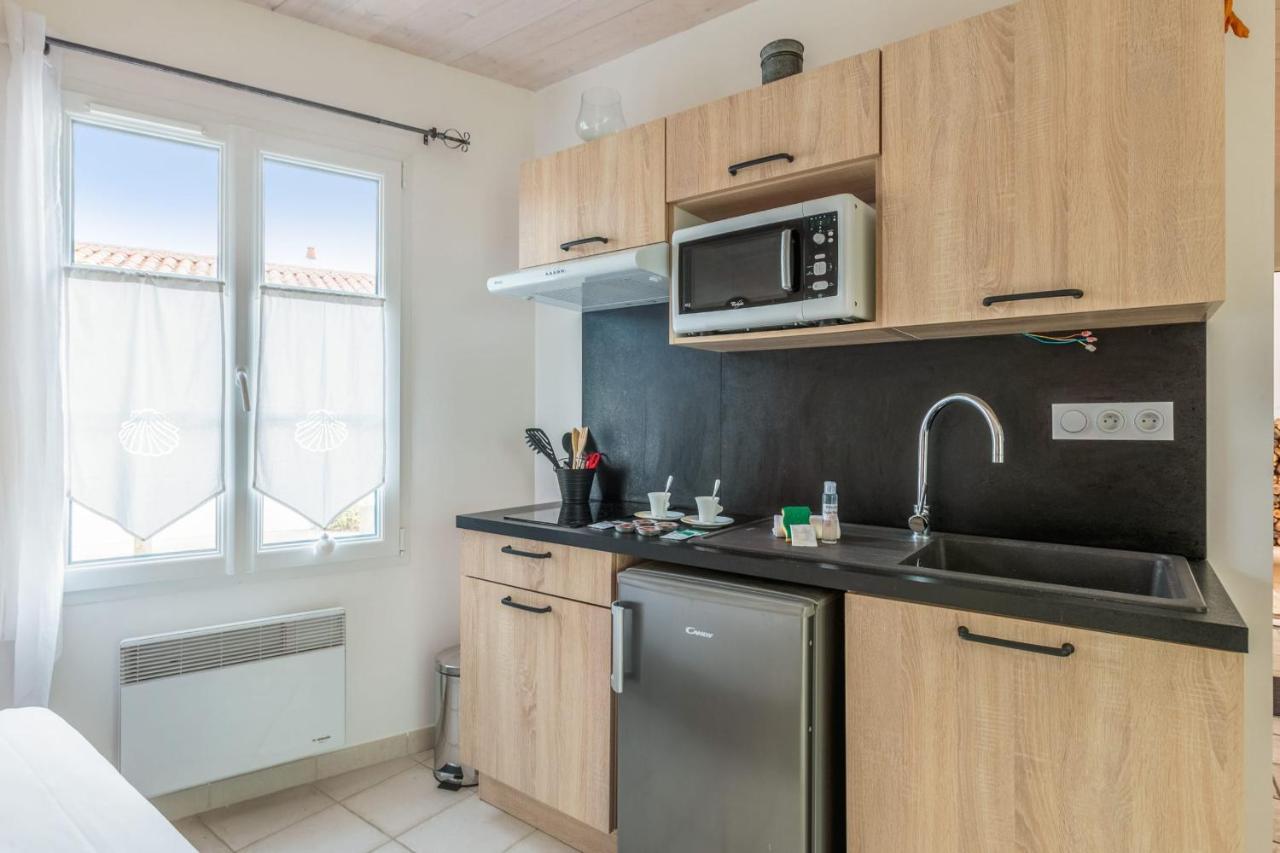 Nice Studio With Veranda Nearby The Beach In La Flotte - Welkeys Exteriér fotografie