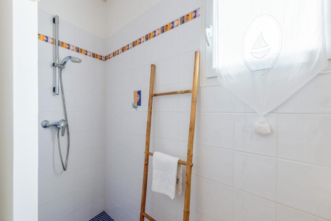 Nice Studio With Veranda Nearby The Beach In La Flotte - Welkeys Exteriér fotografie